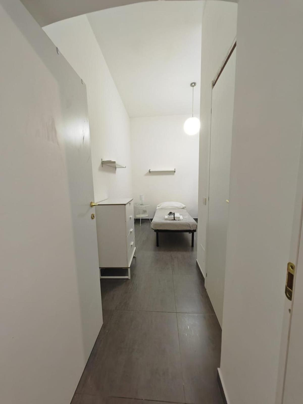 Emilia's Dream Apartment Rom